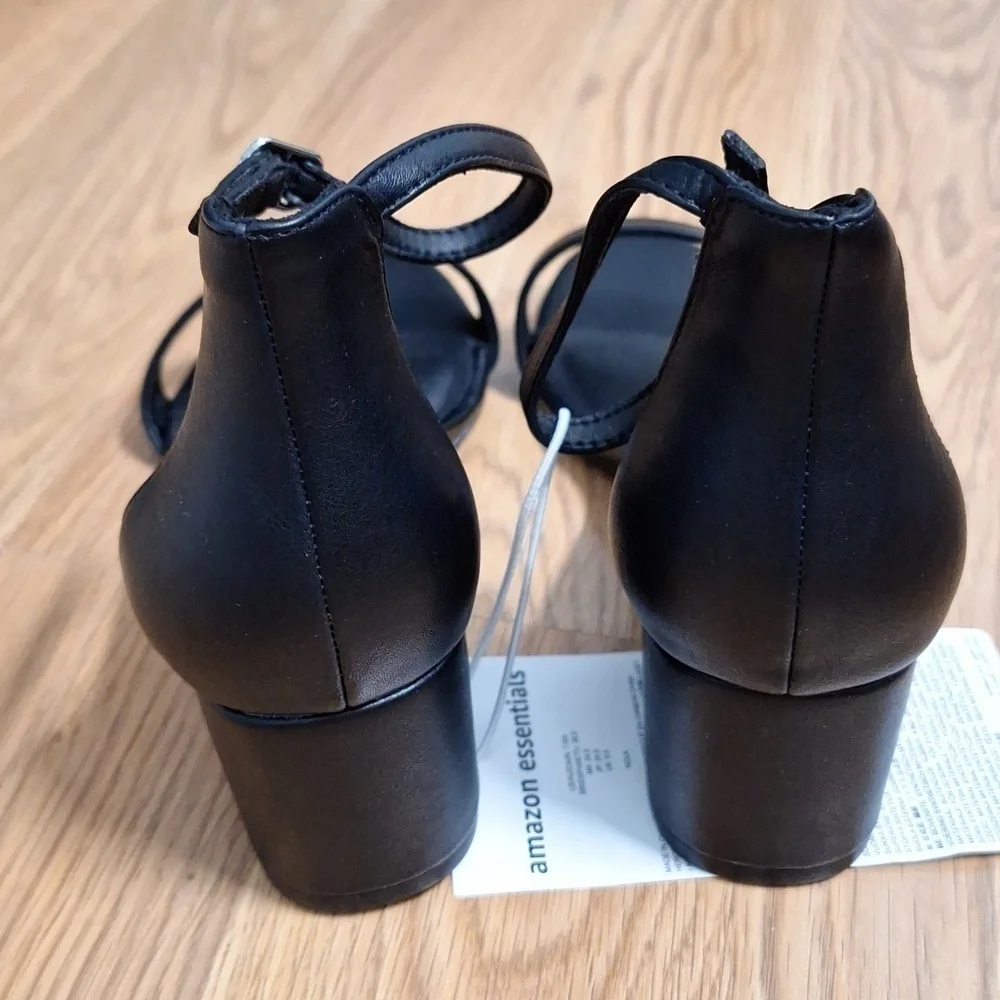 Amazon Essentials Ankle Strap Sandal Low Heeled Shoes Black